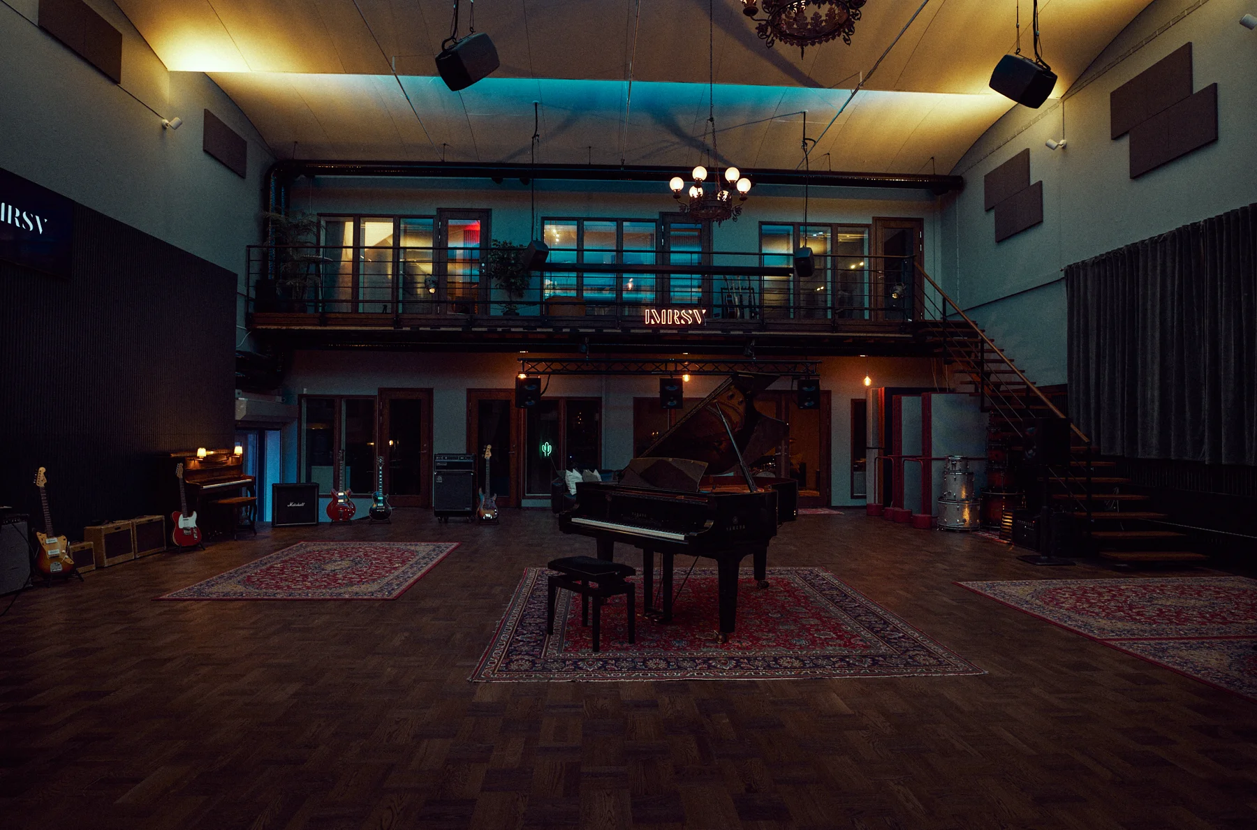 Flygel i IMRSV Studios stora inspelningsrum